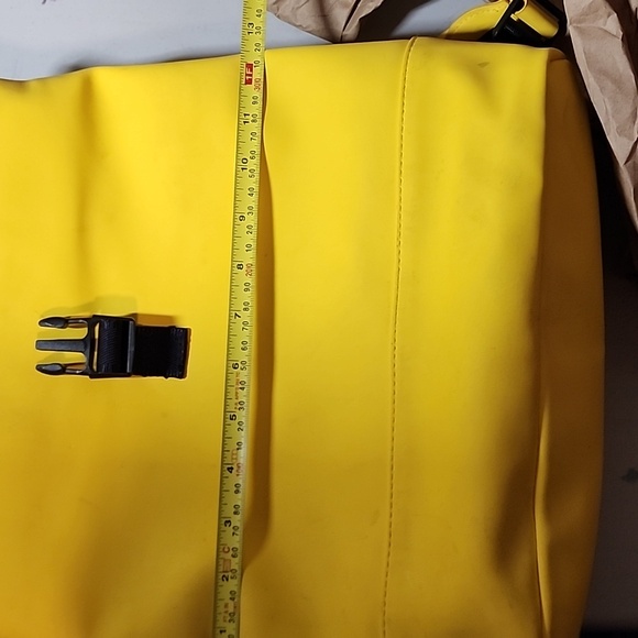 Hunter Yellow Women's Backpack - Picture 6 of 8